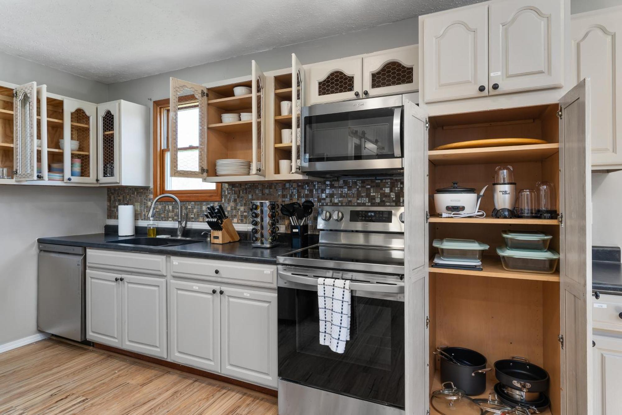 Spacious Cabin Near Hocking Hills And Caves With Hot Tub And Firepit Laurelville Экстерьер фото